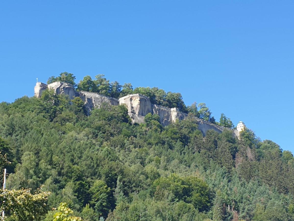 Saechsische-Schweiz-Ferienhaus-Wohnung-2-Mit-Hervorragendem-Panoramablick-Ueber-Das-Elbtal Konigstein an der Elbe Luaran gambar