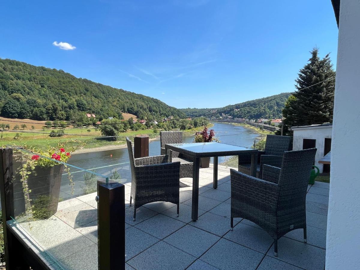 Saechsische-Schweiz-Ferienhaus-Wohnung-2-Mit-Hervorragendem-Panoramablick-Ueber-Das-Elbtal Konigstein an der Elbe Luaran gambar